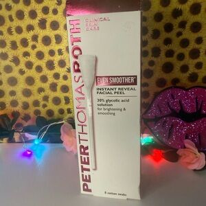 Peter Thomas Roth Even Smoother Facial Peel - Pink and White
